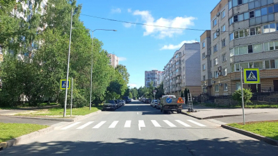 В пяти районах Петербурга появились новые нерегулируемые пешеходные переходы