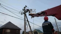 В Ленобласти продолжают восстанавливать электроснабжение после урагана