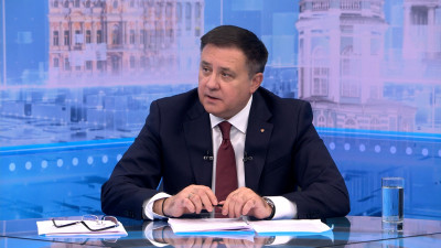 Жители центра Петербурга могут по упрощённой схеме установить шлагбаумы во дворах