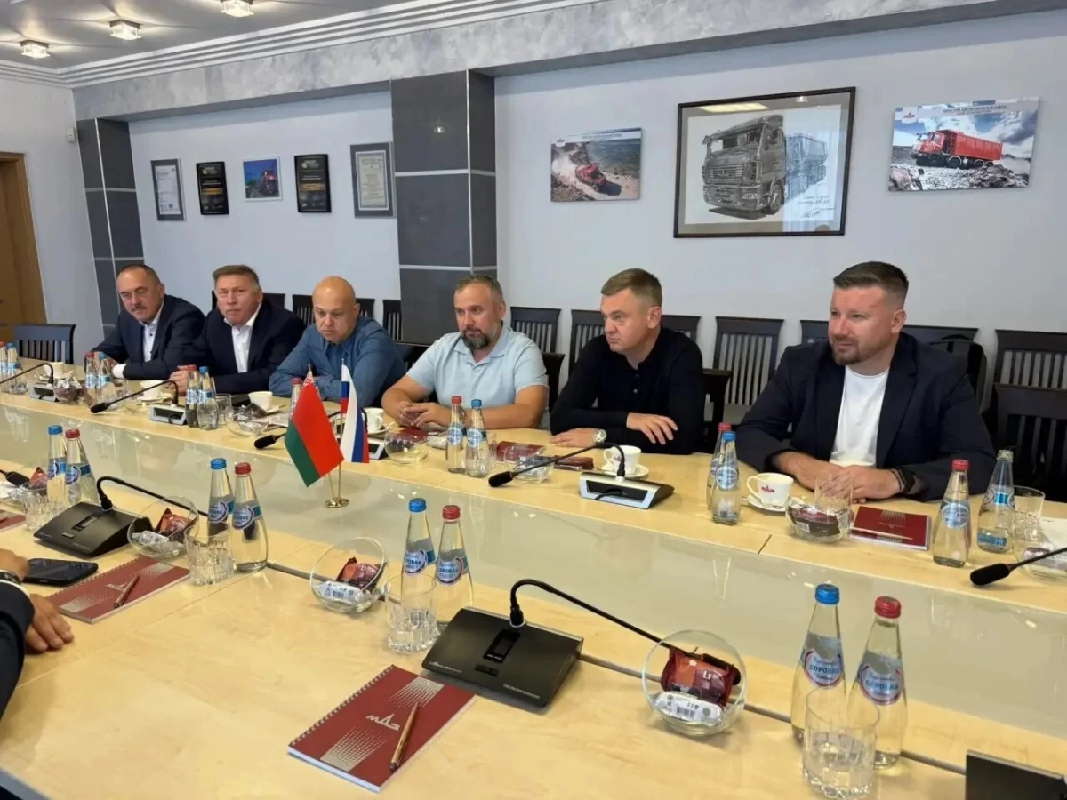 Петербург и белорусский МАЗ договорились о новых поставках автобусов - tvspb.ru