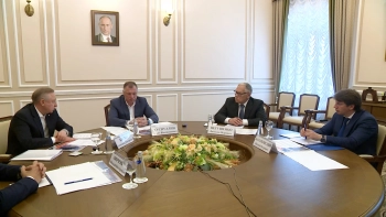 Александр Беглов поздравил Марата Хуснуллина с юбилеем