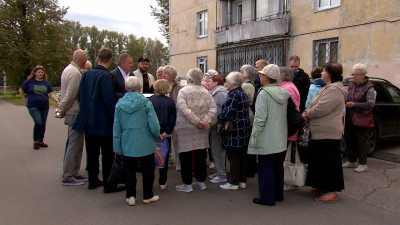 В Кировском районе построят путепровод над железной дорогой: проект представили жителям