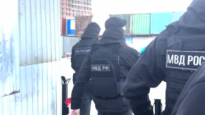 Почти 400 мигрантов проверили на стройках Ломоносовского района — 32 доставлены в полицию
