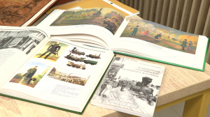Из Царского Села — в Хогвардс: читальный полустанок и вход в 15 тысяч книг в библиотеке «Платформа 8/11»