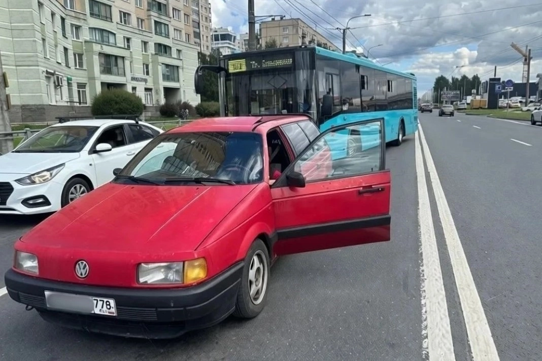 В Петербурге нашли легенду немецкого автопрома, использованную для преступления в Ленобласти - tvspb.ru