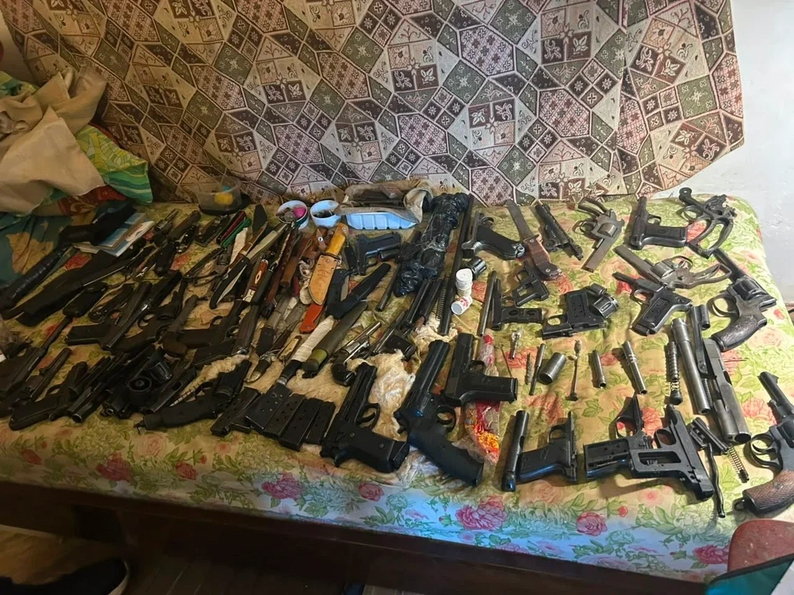 В Петербурге задержан подпольный оружейник: изъят боевой пистолет и около 900 патронов - tvspb.ru