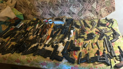 В Петербурге задержан подпольный оружейник: изъят боевой пистолет и около 900 патронов
