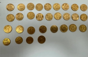 В Домодедово пресекли контрабанду старинных золотых монет на 1,7 млн рублей — их везли из Стамбула