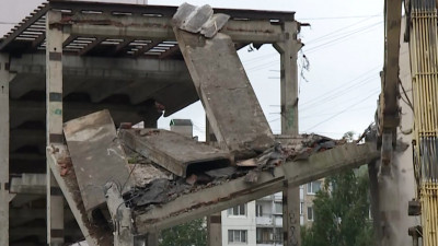 Каркас вместо торгового центра: на проспекте Энтузиастов снесут самострой за счёт инвестора