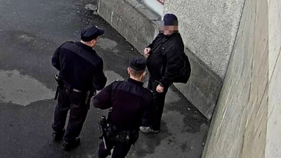 Серийного онаниста поймали в петербургском метро