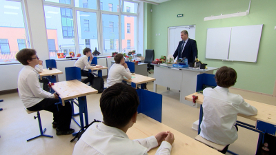 10 петербургских школ примут участие в федеральном эксперименте по оценкам за поведение
