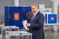 Александр Беглов проголосовал на выборах депутатов Государственной Думы и Законодательного Собрания