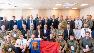 Вопросы профреализации ветеранов и их вклад в работу с молодежью обсудил Сергей Цивилев с участниками СВО
