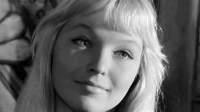 Умерла Марина Влади: актриса и вдова Высоцкого скончалась на 89-м году жизни