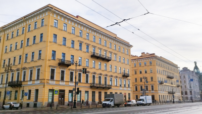 Петербургские жилищники отремонтировали 86 зданий по программе капремонта фасадов Невского проспекта