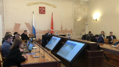 Оперативная группа контролирует безопасность на выборах в Петербурге в режиме реального времени