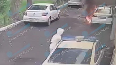Суд отправил 14-летнюю поджигательницу полицейских машин в Петербурге под домашний арест