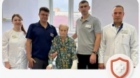 В России врачи заново научили ходить 100-летнюю пациентку