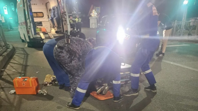 Росгвардейцы спасли двух женщин после наезда автомобиля во Всеволожске