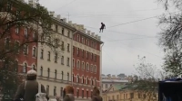 Петербургский Человек-паук прошел по канату над каналом Грибоедова