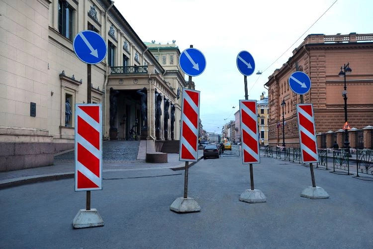 Движение в центре Петербурга ограничат 11 и 12 сентября - tvspb.ru