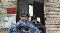 Тренера по боксу из Петербурга обязали отработать 20 часов дворником за долг по алиментам