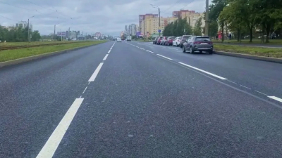 Во Фрунзенском районе завершили ремонт 2,5-километрового участка Бухарестской улицы