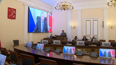 Петербург успешно выполняет поручение президента по проведению Года единства народов России