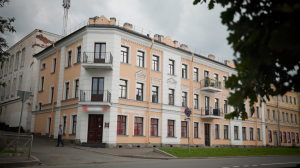 Ораниенбаум  — приусадебный и купеческий: отправляемся на экскурсию по главному проспекту пригорода Петербурга