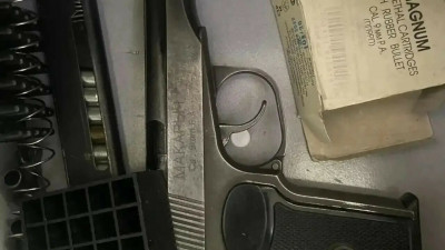 На улице Шкапина мужчина устроил стрельбу из окна своей квартиры