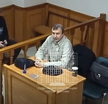 Продюсера певицы Линды оставили под домашним арестом — его обвиняют в мошенничестве на миллион